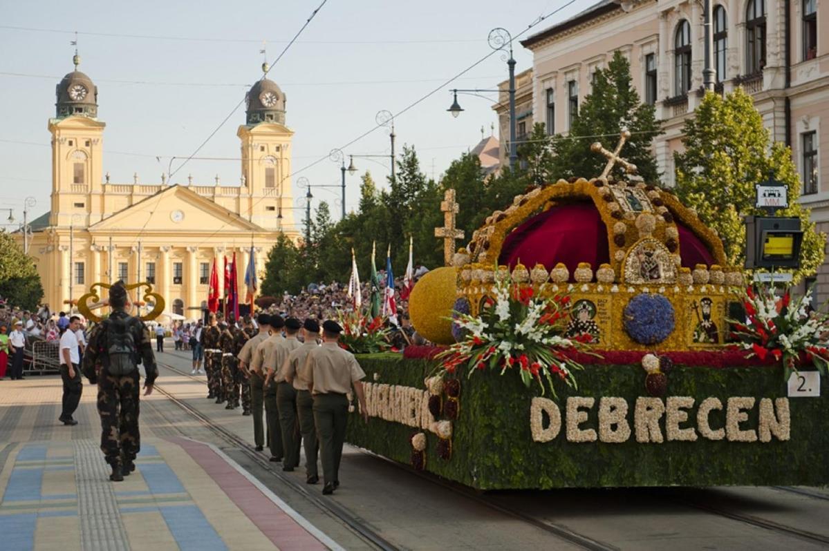 Sara Maganszallashely Debrecen Buitenkant foto
